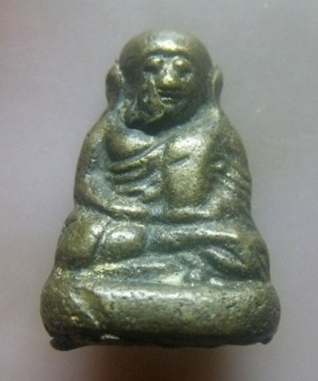 **วัดใจ**รูปหล่อหลวงพ่อเงิน วัดบางคลาน เนื้อทองผสม เก่าๆ**เนื้อจัด สวยๆ เชิญชมครับ