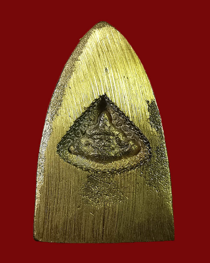 พระหลวงปู่ทวด วัดนิคมปากจั่น จ.ระนอง ปี 48 พิมพ์เตารีด หลังราหู พร้อมกล่องเดิม