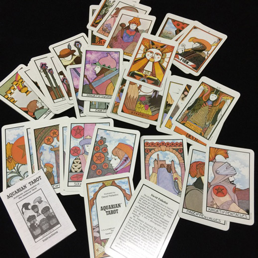 ไพ่ยิปซีพร้อมคู่มือ Aquarian Tarot 1993 Edition หายากมากเวอร์ชั่นนี้ ได้รับการยอมรับว่าสวยติดTop10