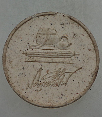 พระผงรูปเหมือนพิมพ์จันทร์ลอย"รุ่นแรก"พระอาจารย์เปลี่ยน วัดอรัญวิเวก จ.เชียงใหม่