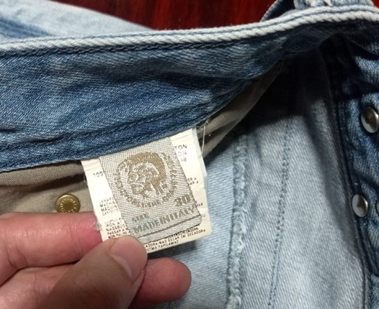 ยีนส์ DIESEL ของแท้ ตัวนี้ Made in ITALY