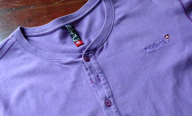 เสื้อ QUIKSILVER แขนยาว ของแท้ เบอร์ L ครับ