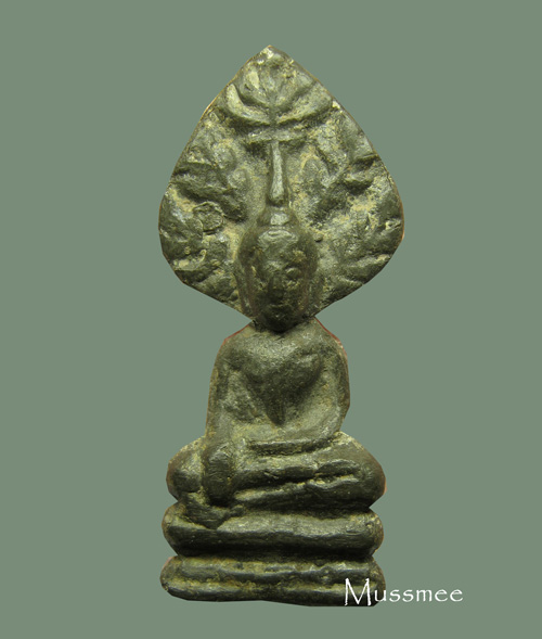 พระกรุวัดเลียบ (ปรกโพธิ์ใหญ่) พุทธคุณแรงๆ ครับบ ของดีราคาถูกครับ ### เคาะเดียว ##