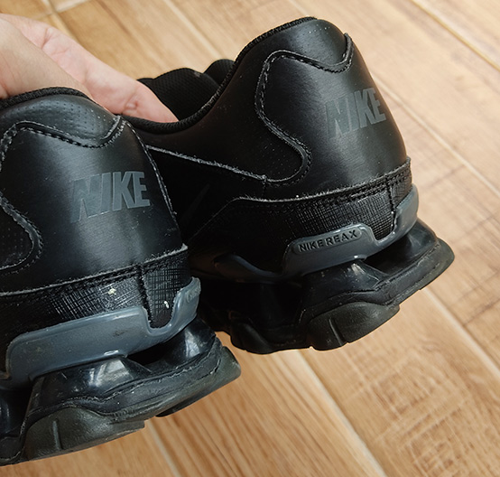รองเท้า NIKE ของแท้ REAX สีดำ ใส่ไปทำงานได้ ไปเรียนได้ หรือลำลองก็ได้