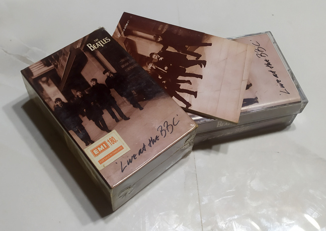 Beatles ชุดหายาก Live at the BBC (ฺBoxset เทป2ม้วน พร้อมBook1เล่ม)