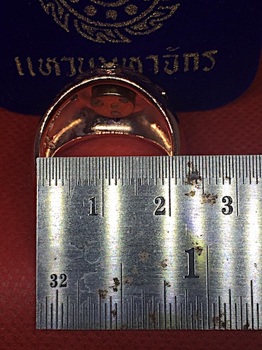 แหวนพรหมประสิทธิ์ มหาจักร เนื้อมวลสาร ( มวลสารเกือบ 100 ล้าน ) จัดสร้าง โดย อั๋นโอกิ