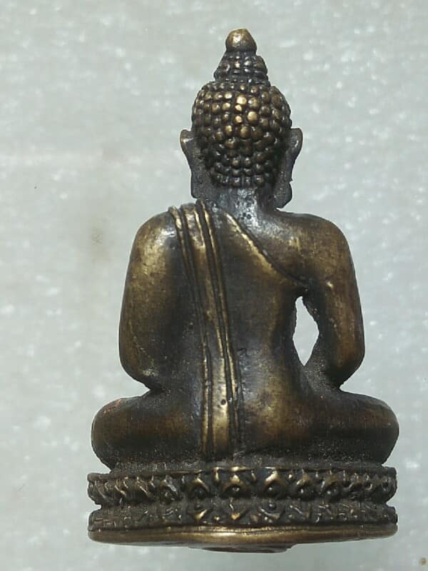 รูปหล่อพระเชียงแสนสิงห์1 หน้าตัก 2ซม เนื้อทองผสม อุดกริ่ง ไม่ทราบวัด