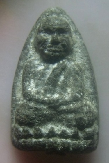 **วัดใจ**หลวงปู่ทวดเนื้อว่าน พิมพ์ใหญ่ หลังโรยแร่ เก่าๆไม่ทราบที่**ไขว่านขึ้นสวยๆ เชิญชมครับ