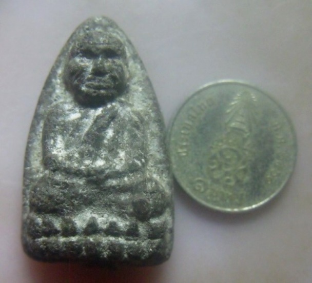 **วัดใจ**หลวงปู่ทวดเนื้อว่าน พิมพ์ใหญ่ หลังโรยแร่ เก่าๆไม่ทราบที่**ไขว่านขึ้นสวยๆ เชิญชมครับ