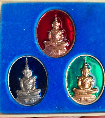 ชุดพระแก้ว 3 กษัตริย์