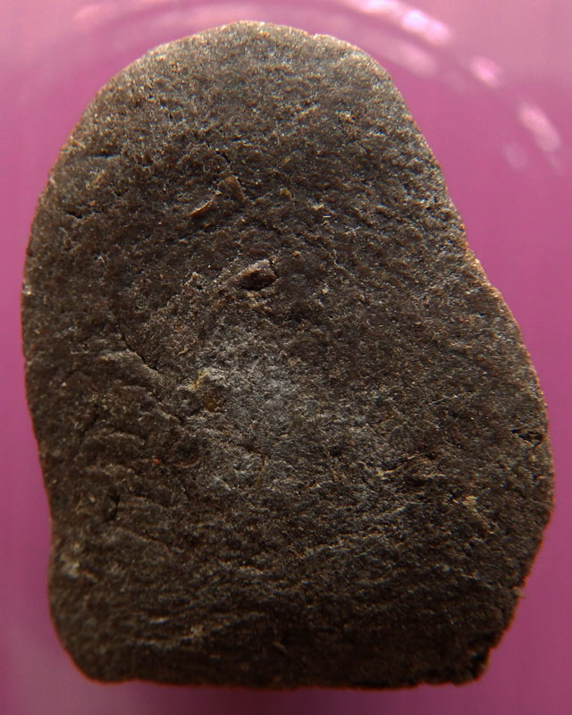 ปิดตารุ่นแรกท้องอุ เนื้อผงว่านผสมน้ำนมควาย หลวงพ่อเขียว วัดหรงบล จ.นครศรีธรรมราช พ.ศ. 2510 (B9)