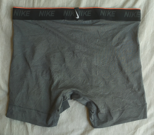 กกน. NIKE ของแท้ DRY FIT ทรงสปอร์ต