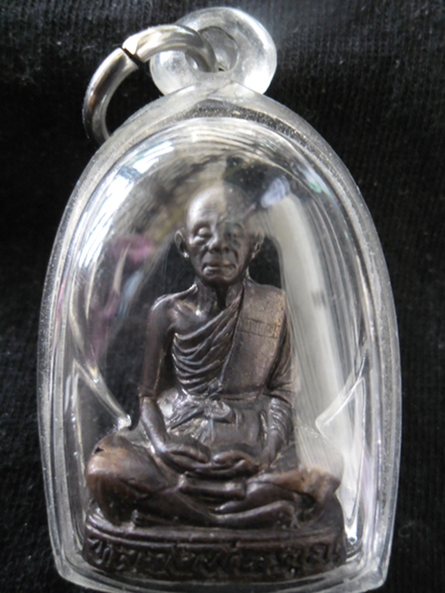 รูปหล่อเทพประทานพรหลวงพ่อคูณ พร้อมกล่อง เลี่ยมพร้อมใช้