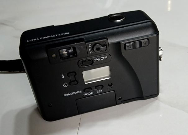 กล้อง OLYMPUS iZoom2000 อย่างสวยเลย ใช้งานปกติ