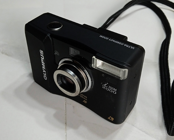 กล้อง OLYMPUS iZoom2000 อย่างสวยเลย ใช้งานปกติ