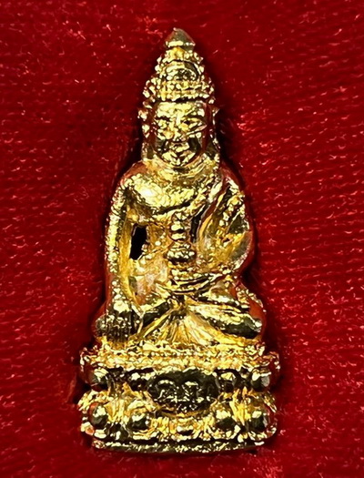 พระชัยวัฒน์ อุปถัมป์ วัดบ้านแปรง ปี36 กะไหล่ทอง ก้นอุดเทียนชัย สภาพสวย กล่องเดิม