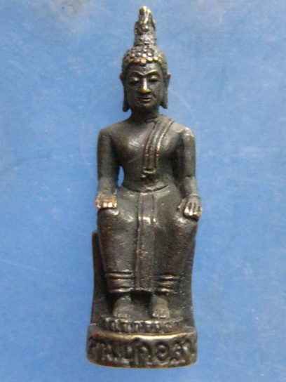 รูปหล่อ หลวงพ่อโต วัดบ้านทึง สุพรรณบุรี