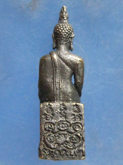 รูปหล่อ หลวงพ่อโต วัดบ้านทึง สุพรรณบุรี