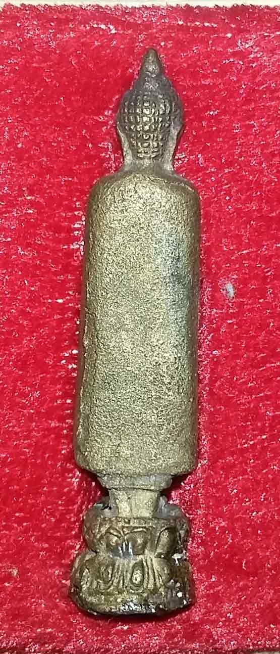 รูปหล่อ หลวงพ่อแก่นจันทน์ วัดช่องลม จ.ราชบุรี ออกปี 2540 