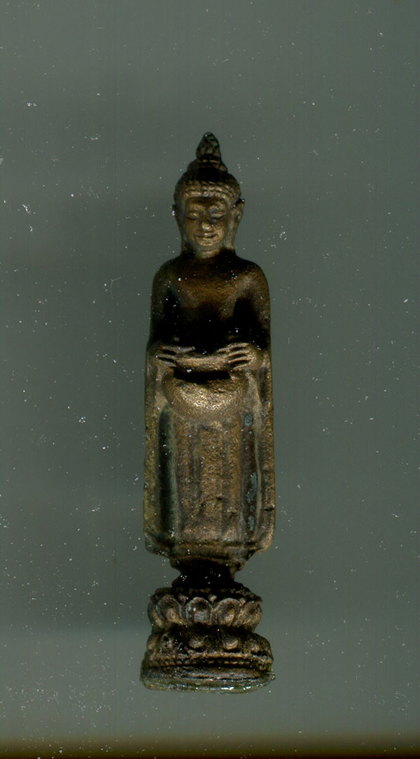 รูปหล่อ หลวงพ่อแก่นจันทน์ วัดช่องลม จ.ราชบุรี พ.ศ. ๒๕๔๐