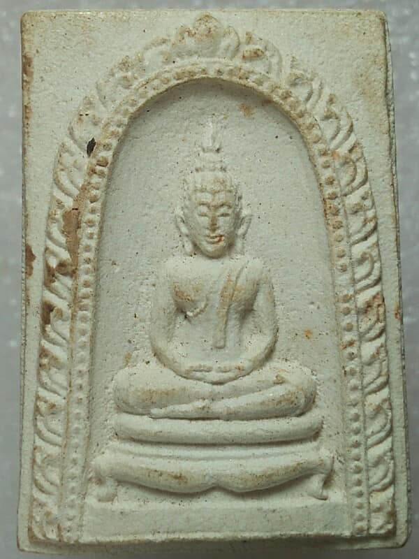 พระผงหลังยันต์ ไม่ทราบวัด