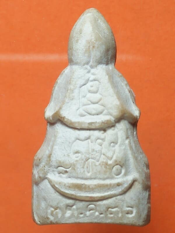 พระโพธิสัตว์กวนอิม สมเด็จญานสังวร ปี ๓๖ ฉลองวาระ ๘๐ พรรษา เนื้อผง