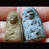 พระผงหลวงปู่ทวด ( จำนวน 2 องค์ ) ไม่ทราบที่