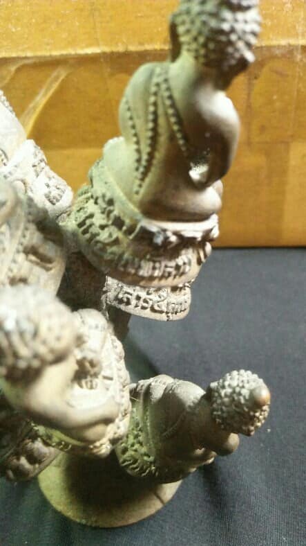 พระหล่อช่อ ๙ องค์พิมพ์พระกริ่ง อุดผง หลวงพ่อคูณ วัดบ้านไร่ เนื้อทองเหลือง รุ่น คูณพันล้าน 