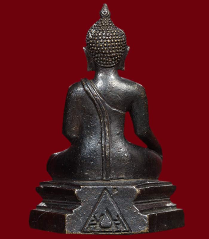 กริ่งพระพุทธ ด้านหลังมีโค๊ต ใต้ฐาน โค๊ตเลเซอร์ ไม่ทราบที่