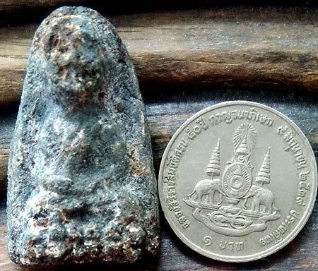 *หลวงปู่ทวด วัดม่วง บางแค เนื้อว่าน พิมพ์กลาง รุ่นแรก ปี๒๕๐๕(2)*