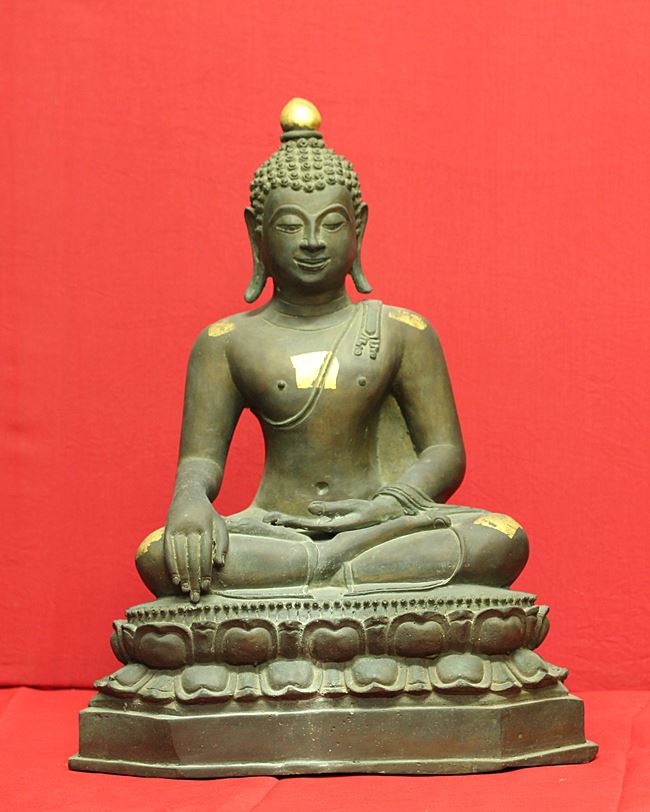 พระบูชาเชียงแสนย้อนยุค หน้าตัก 11 นิ้ว