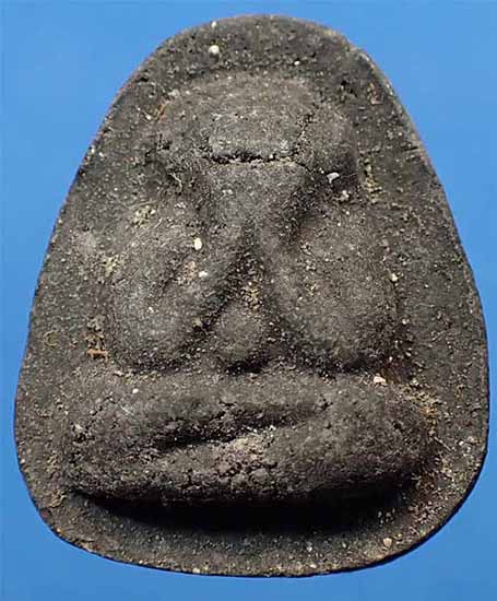 ขายขาดทุน!!!พระปิดตาหลวงปู่เฮี้ยง วัดป่าฯ พ.ศ.๒๕๐๘ พิมพ์ปีกกว้างหลังแบบ+บัตรรับรองพระแท้*267