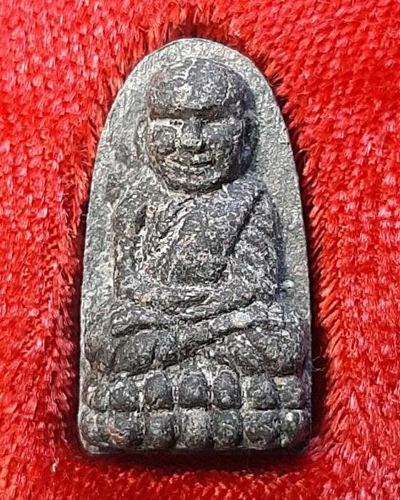 พระผงของขวัญหลวงปู่ทวด พิมพ์พระรอด วัดห้วยมงคล