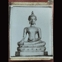 รูปถ่ายอัดกระจก รุ่นแรกครูบาสุข ชาตสุโข วัดป่าซางน้อย จ.ลำพูน