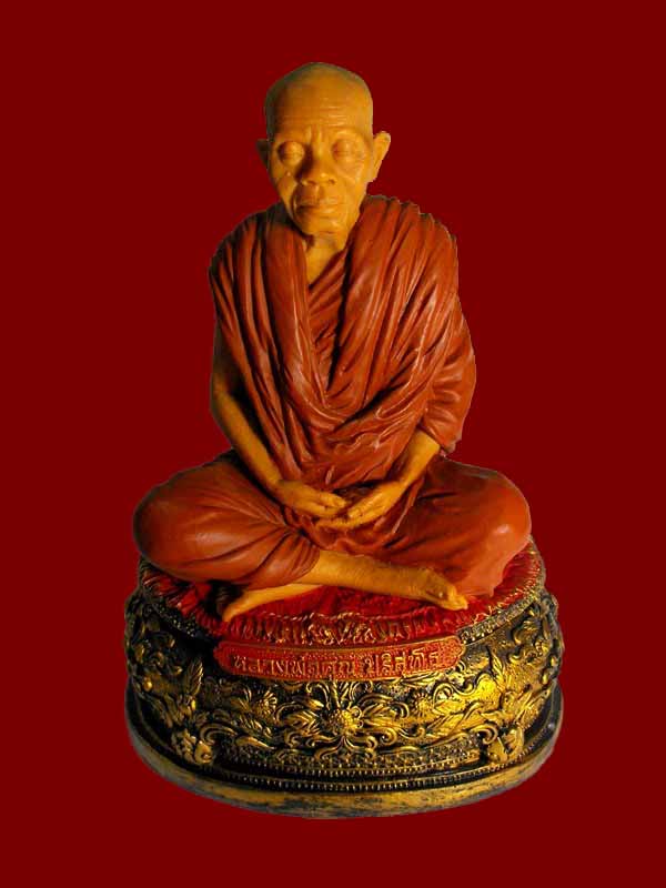  พระบูชาพิมพิ์ห่มคลุม หลวงพ่อคูณ วัดบ้านไร่ .."รุ่นเสาร์๕ ปี2538"