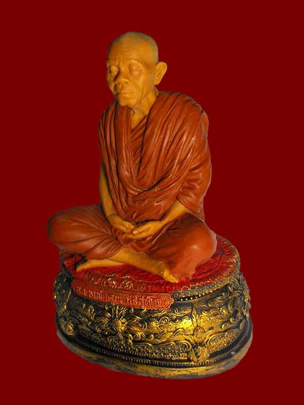  พระบูชาพิมพิ์ห่มคลุม หลวงพ่อคูณ วัดบ้านไร่ .."รุ่นเสาร์๕ ปี2538"