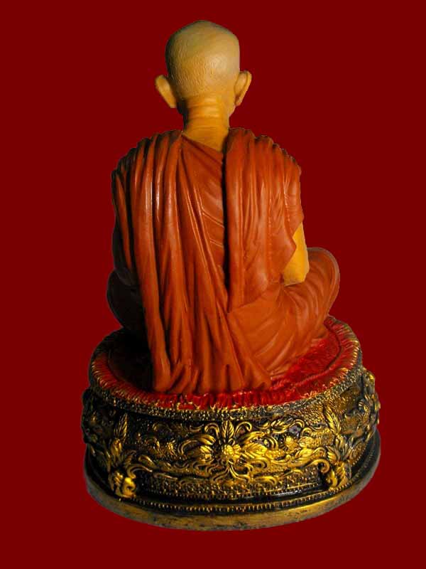  พระบูชาพิมพิ์ห่มคลุม หลวงพ่อคูณ วัดบ้านไร่ .."รุ่นเสาร์๕ ปี2538"