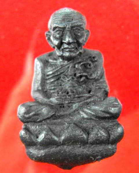 เบ้าทุบรุ่นแรกหลวงปู่ทวด วัดช้างไห้(พ่อท่านเขียว วัดห้วยเงาะ)"รุ่นแซยิด๕๒"เนื้อนวะเต็มสูตร