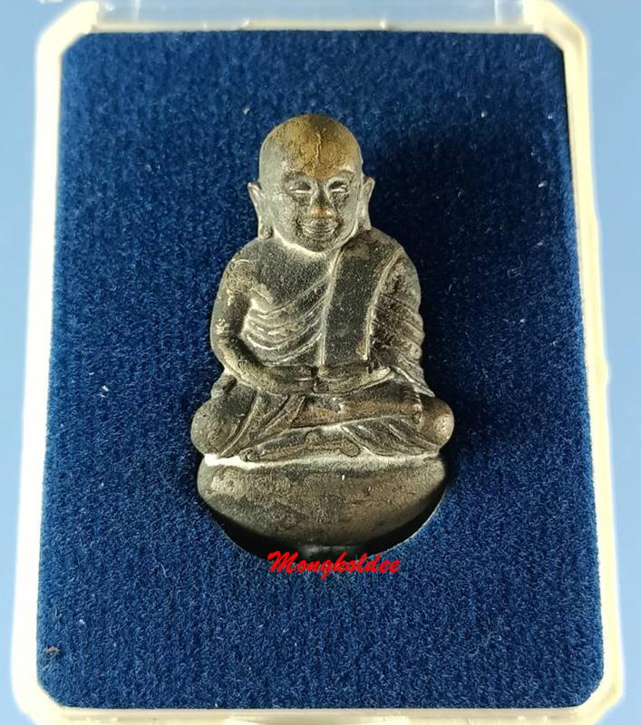 หลวงพ่อเงิน พิมพ์ก้นถ้วยเบ้าทุบ เนื้อเงินพดด้วง รุ่นเงินสิทธิโชติ วัดบางคลาน ปี57 No.555