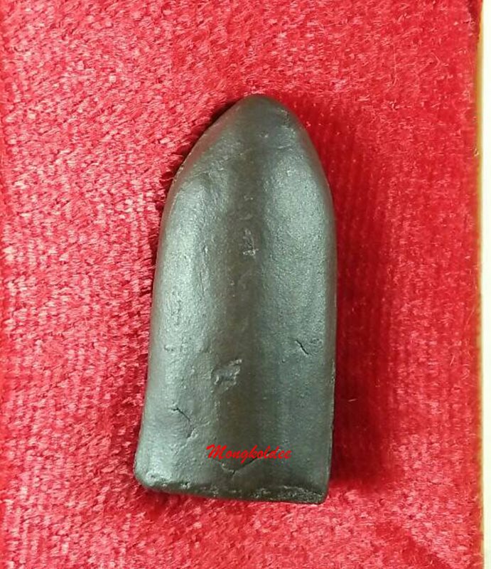 พระรอด พิมพ์ใหญ่ รุ่นยมกปาฎิหาริย์ ปลุกเสกมูลคันธกุฎิพระพุทธองค์ วัดมหาวัน จ,ลำพูน ปี34