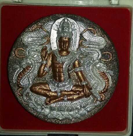 พระเทวราชโพธิสัตว์ จตุคามรามเทพ รุ่น เฉลิมราชจอมราชันย์ (โครตเศรษฐียุค ๘) (3 องค์ 3 สี)(300)