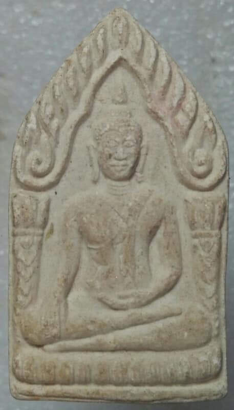 พระขุนแผนหลังกุมารเนื้อผง