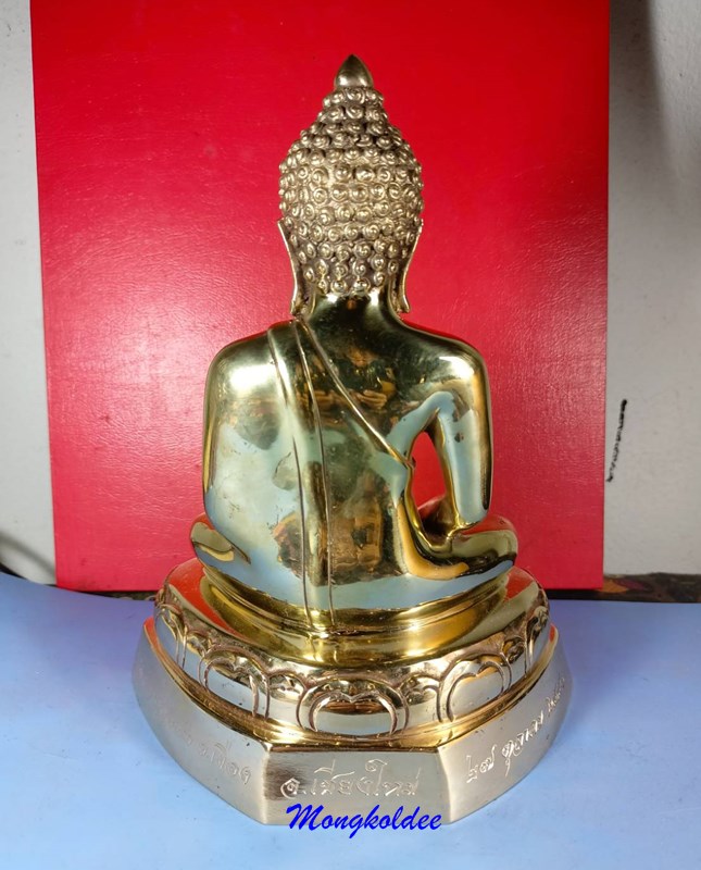 หลวงพ่อทันใจ หน้าตัก 5 นิ้ว  รุ่นรวยเงินล้าน วัดพระธาตุดอยคำ จ.เชียงใหม่ ปี56 เนื้อทองเหลืองขัดเงา 