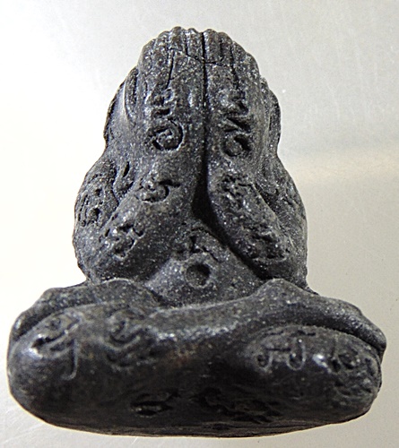 พระปิดตา เนื้อผง จาร รอบองค์พระ