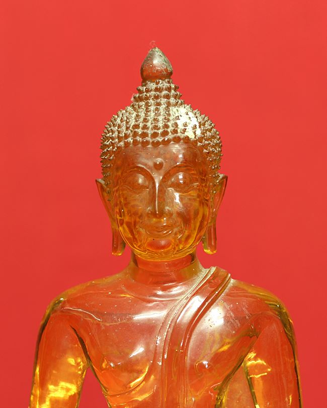 พระบูชาพระธรรมกาย วัดปากน้ำ เนื้อสีน้ำผึ้ง