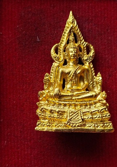 รูปหล่อพระพุทธชินราชสวยๆพร้อมกล่องเดิม