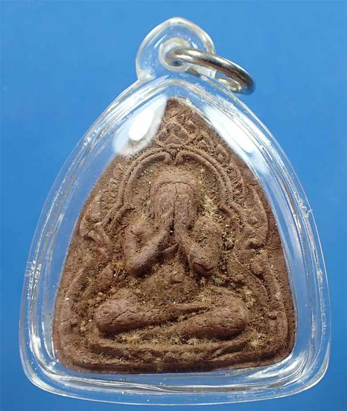 ขายขาดทุน!!!พระปิดตารุ่นแรก หลวงพ่อมุม วัดปราสาทเยอร์ ปี ๑๗+บัตรรับรองพระแท้*104