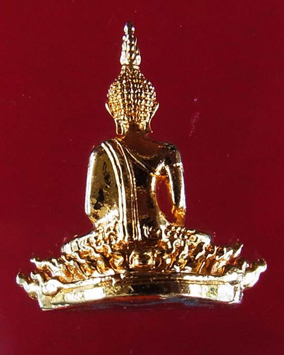 หลวงพ่อพระใส รุ่นแผ่บารมี วัดโพธิ์ชัย หนองคาย ปี58 กล่องเดิม