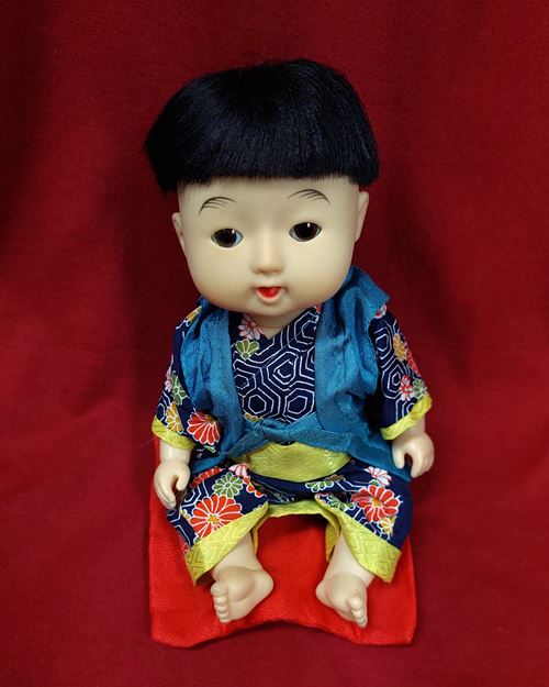 (ปิด59-)ตุ๊กตาจีนเนื้อพลาสติก สูง19กว้าง11ซ.ม.(สภาพไม่ได้ใช้)