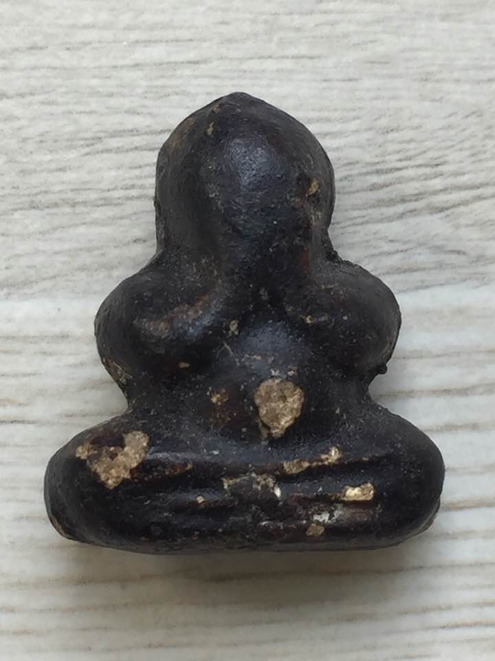 พระปิดตาหลวงพ่อทองสุข วัดสะพานสูง ยุคต้น